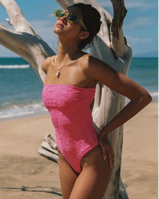 La Femme One Piece
