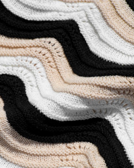 Make Waves Knit Short