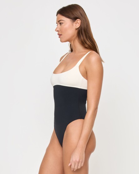 Descanso One Piece Swimsuit